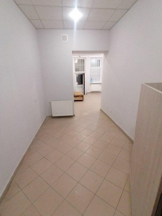 Вул Базарна  34, Галицький район