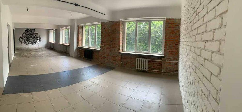 Вул. Тершаковців 2а, Личаківський район